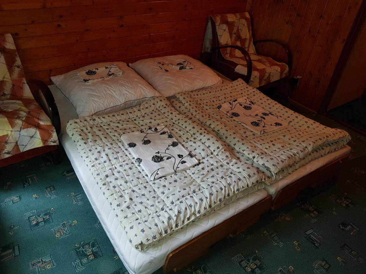 Slovak Cottage Near Bratislava In The Heart Of The Carpathians Modra Buitenkant foto